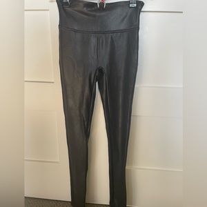 Black Spanx faux leather Leggings XS petite